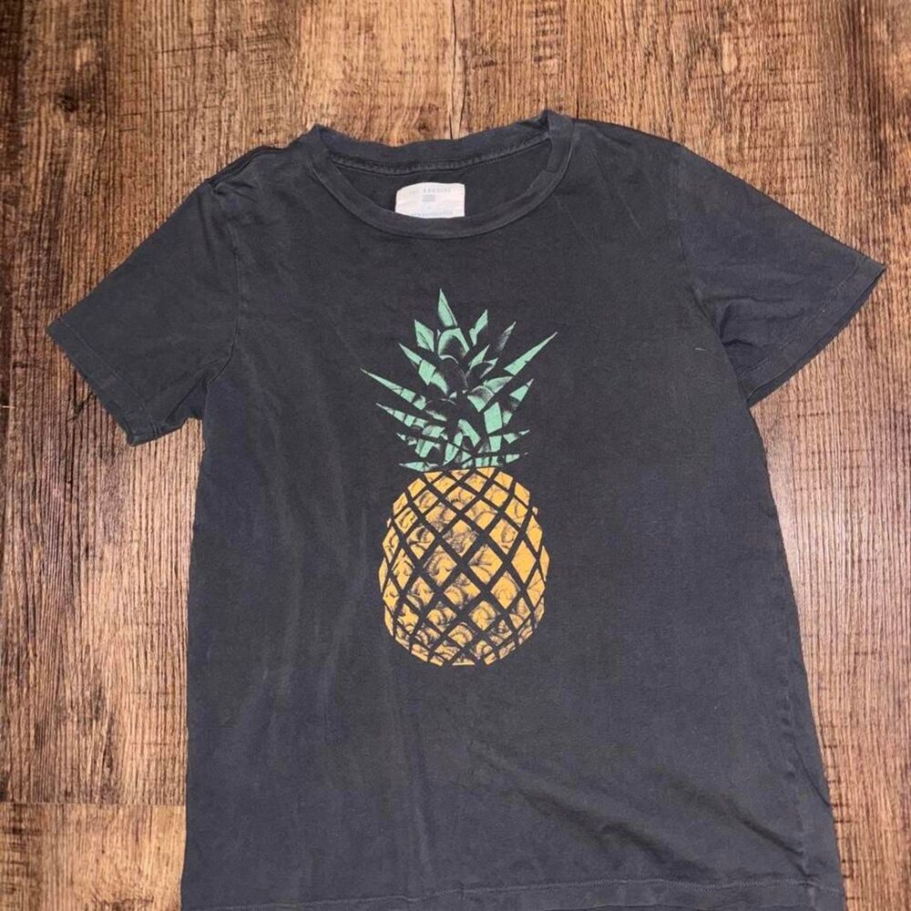 Anthropologie Women's (size S) Black and Grey T-shirt